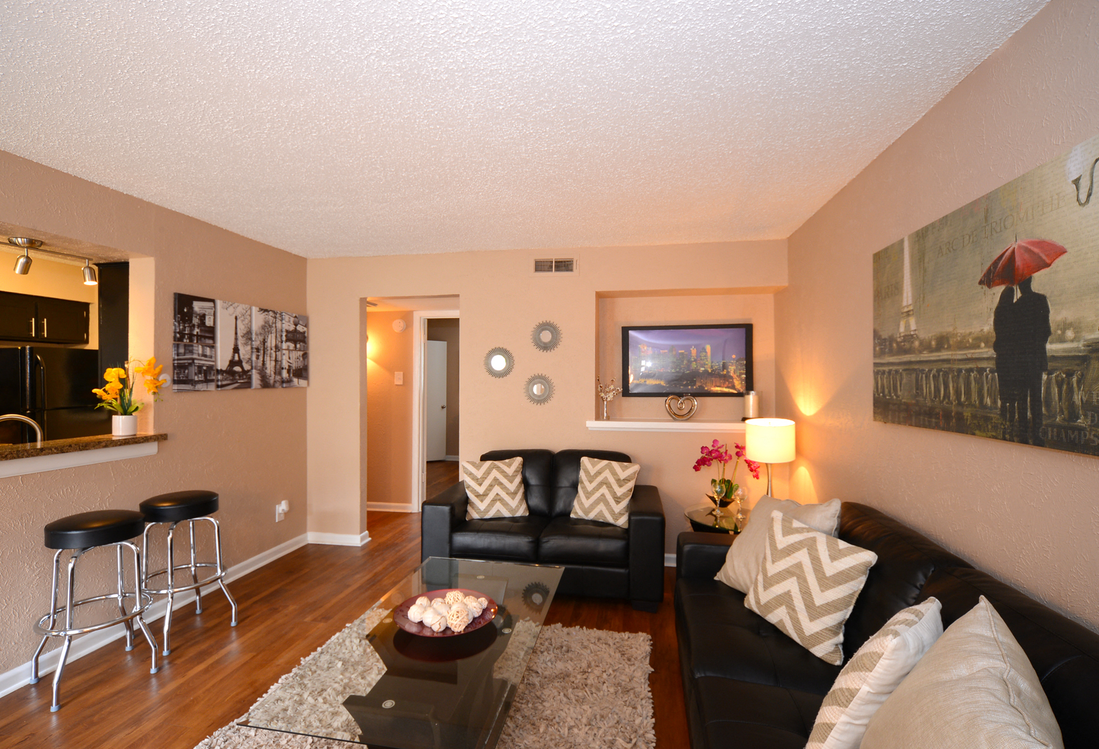 Courtyards of Roses Apartments in Irving, TX